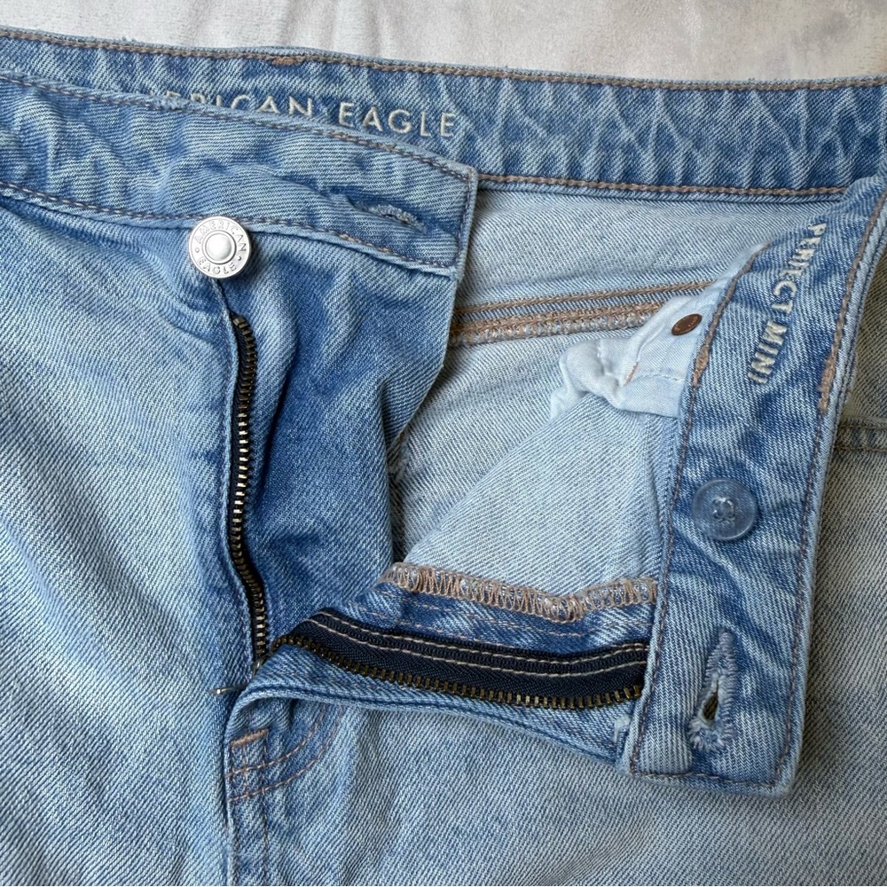 AE Stretch Crossover High-Waisted Perfect Denim Mini Skirt, Light Wash, Size: 14 - Picture 11 of 11